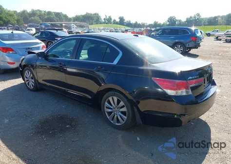 2012 Honda Accord 2.4 Ex-L z USA, uszkodzony, nr VIN 1HGCP2F81CA190957